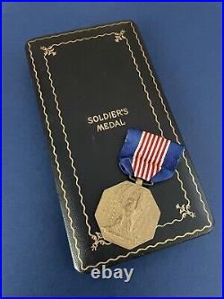 Authentic WWII U. S. Army Soldier's Medal for Heroism with RARE Original Case/Box