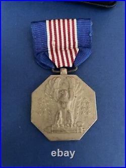 Authentic WWII U. S. Army Soldier's Medal for Heroism with RARE Original Case/Box