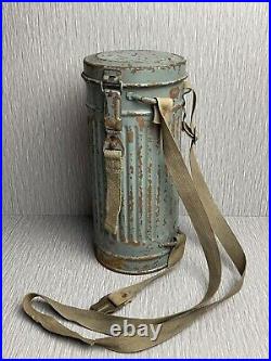 GERMAN LATE WW2 1944 KRIEGSMARINE CAMO GAS MASK CANISTER With RIVETED STRAPS RARE