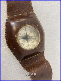 Rare 1940's WWII Wrist Compass Leather Strap Chicago Apparatus USA