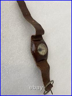 Rare 1940's WWII Wrist Compass Leather Strap Chicago Apparatus USA