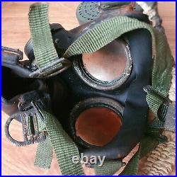 Very Rare Item! Original Luftwaffe Rubber German Wh Gas Mask With Filter Ww2