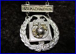 WWII Original USMC Shooting Qualification Badge Officer with 4 Qual Bars RARE